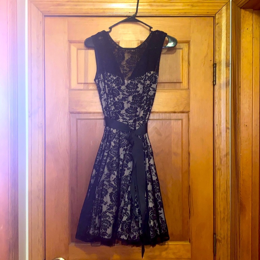 Black lace short dress